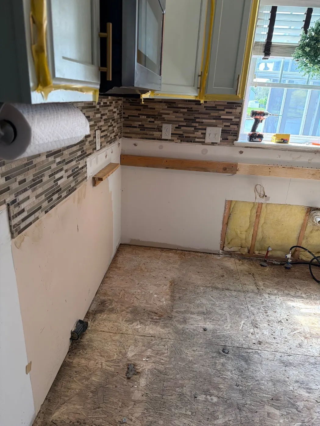 Containment setup for mold remediation in Fortville home